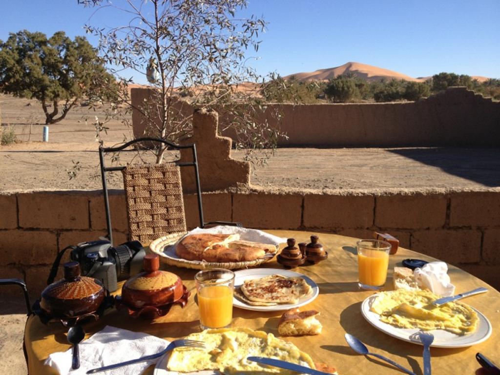 Auberge La Source Merzouga Luaran gambar